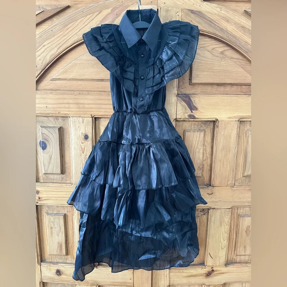 NEW Girls Black Ruffled Dress/ Halloween Costume with Wig & Belt NWT